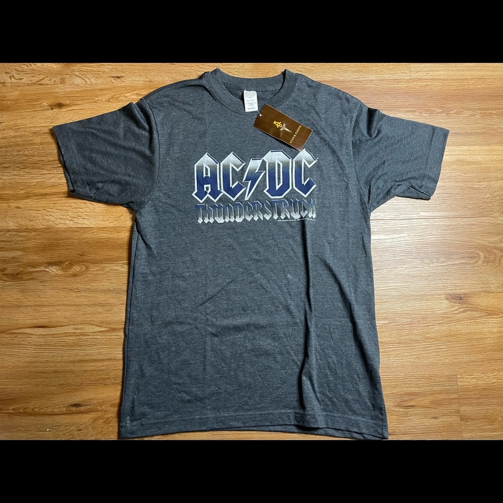 ACDC Thunderstruck Medium New w/ Tags Gray Tshirt
